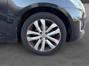 Suzuki swift 1.3 ddis pack / toit ouvrant / moteur a chaÎne / radars ar / clim auto / 2nd main / garantie 12 mois occasion...