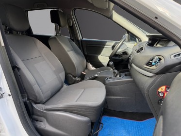 Renault scenic iii dci 95 fap eco2 authentique/entretien a jour occasion paris 17ème (75)(porte maillot) simplicicar...