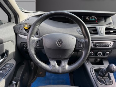 Renault scenic iii dci 95 fap eco2 authentique/entretien a jour occasion paris 17ème (75)(porte maillot) simplicicar...