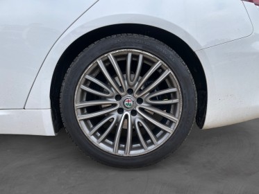 Alfa romeo giulia 2.2 180 ch at8 luso  / interieur cuir / camera de recul --- occasion simplicicar orgeval  simplicicar...