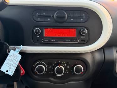 Renault twingo iii 3 0.9 tce 90 ch limited - garantie 12 mois occasion simplicicar nimes - rb auto simplicicar simplicibike...