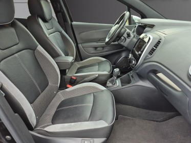 Renault captur tce 120 energy edc iridium sièges chauffants / bose / garantie 12 mois occasion simplicicar angers...