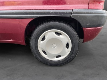 Citroen saxo 1.1i sx entretien complet citroen distri ok garantie 12 mois occasion simplicicar royan simplicicar simplicibike...