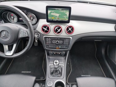 Mercedes classe gla 180 activity edition d'origine france occasion simplicicar tours  simplicicar simplicibike france