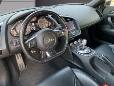 Audi r8 r8 v8 4.2 fsi 420 ch quattro r-tronic suivi/echappement/bang  olufsen/caméra/gps garantie 12 mois occasion...