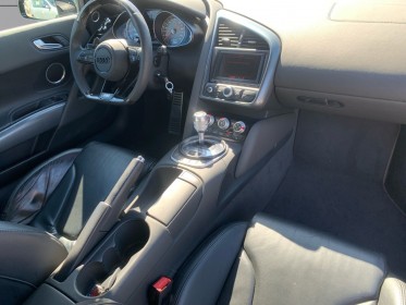Audi r8 r8 v8 4.2 fsi 420 ch quattro r-tronic suivi/echappement/bang  olufsen/caméra/gps garantie 12 mois occasion...