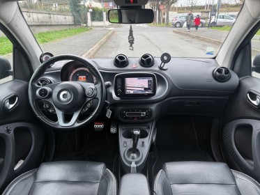 Smart fortwo coupe 0.9 90 ch brabus style - camera - cuir - sieges chauffants occasion champigny-sur-marne (94) simplicicar...