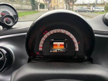 Smart fortwo coupe 0.9 90 ch brabus style - camera - cuir - sieges chauffants occasion champigny-sur-marne (94) simplicicar...