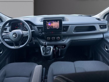 Renault trafic cabine approfondie l2h1 3000 kg blue dci 150 edc grand confort cabine approfondie attelage vitres teintées......