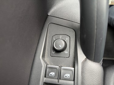 Volkswagen tiguan 2.0 tdi 150ch dsg7 r-line camera de recul carplay démarrage sans clé  chargeur inductions garantie 12...