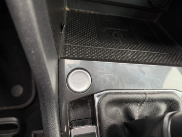 Volkswagen tiguan 2.0 tdi 150ch dsg7 r-line camera de recul carplay démarrage sans clé  chargeur inductions garantie 12...