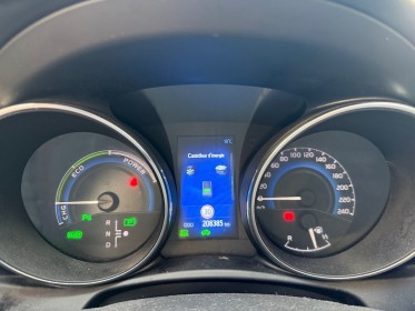 Toyota auris touring sports hybride 136h design/entretien a jour/garantie 12 mois occasion paris 17ème (75)(porte maillot)...