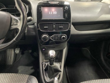Renault clio iv tce 90 intens 5p / très propre / révisée - garantie 12 mois - occasion simplicicar lyon ouest simplicicar...