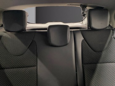 Renault clio iv tce 90 intens 5p / très propre / révisée - garantie 12 mois - occasion simplicicar lyon ouest simplicicar...