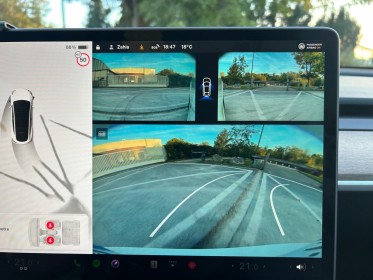 Tesla model y standard rwd - sieges electriques toit panoramique camera 360 occasion simplicicar lagny  simplicicar...