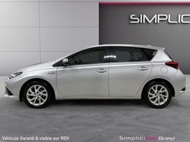 Toyota auris hybride 136h dynamic - garantie 12 mois occasion simplicicar brest simplicicar simplicibike france