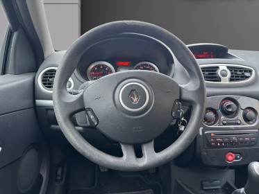 Renault clio iii dci 75 eco2 authentique euro 5 occasion simplicicar lagny  simplicicar simplicibike france
