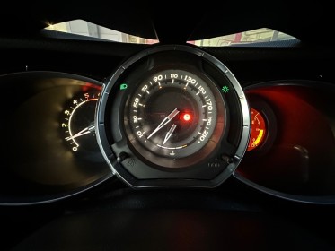 Citroen ds3 so chic 90ch hdi fap airdream occasion avignon (84) simplicicar simplicibike france