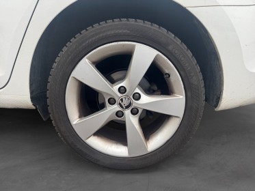 Skoda rapid 1.6 tdi 90 ch cr fap green tec elegance occasion simplicicar beaune simplicicar simplicibike france