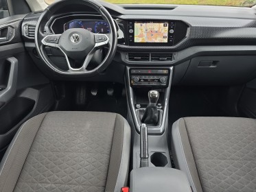 Volkswagen t-cross 1.0 tsi 115 ch start/stop bvm6 carat embrayage neuf garantie 12 mois sièges avants chauffants attelage......