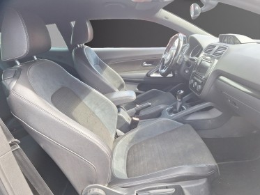 Volkswagen scirocco 2.0 tdi 150 r-line garantie 12 mois minimum occasion simplicicar amiens  simplicicar simplicibike france