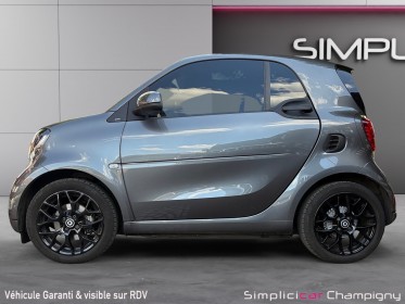 Smart fortwo coupe 90 ch bva prime - pack sport - cuir - caméra et radars de recul - pack d'eclairage d'ambiance - 22240 kms...
