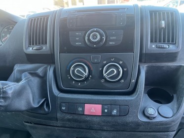 Peugeot boxer fourgon 2.2 hdi 120 pack cd clim tole 330 l2h1 occasion avignon (84) simplicicar simplicibike france