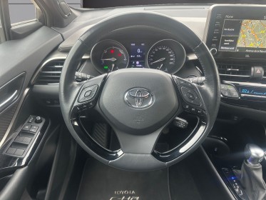 Toyota c-hr hybride my20 2.0l distinctive, entretient toyota, garantie 12 mois, carplay, détecteur angle mort occasion...