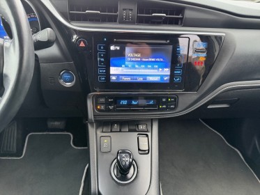 Toyota auris rc18 hybride 136h design occasion champigny-sur-marne (94) simplicicar simplicibike france