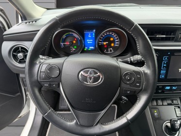 Toyota auris rc18 hybride 136h design occasion champigny-sur-marne (94) simplicicar simplicibike france