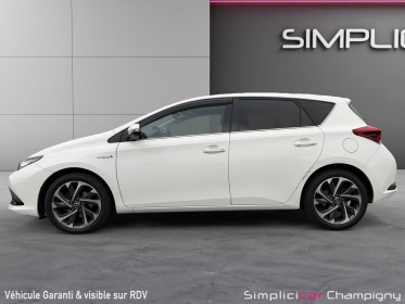 Toyota auris rc18 hybride 136h design occasion champigny-sur-marne (94) simplicicar simplicibike france