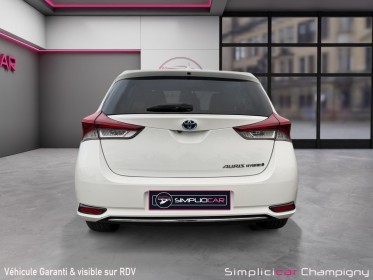 Toyota auris rc18 hybride 136h design occasion champigny-sur-marne (94) simplicicar simplicibike france