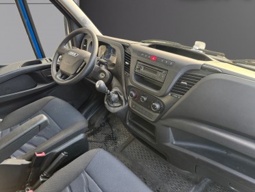 Iveco 35c16 iveco 35c16 peu kilométré hayon garantie 12 mois occasion simplicicar mery-sur-oise simplicicar simplicibike...