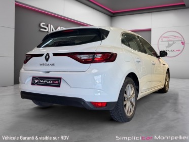 Renault megane iv berline 130ch tce energy zen garantie 12 mois occasion montpellier (34) simplicicar simplicibike france
