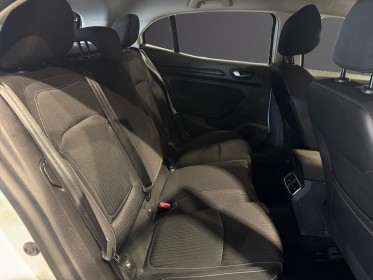 Renault megane iv berline 130ch tce energy zen garantie 12 mois occasion montpellier (34) simplicicar simplicibike france