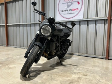 Husqvarna svartpilen 701 occasion réunion ville st pierre simplicicar simplicibike france