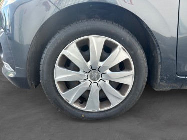 Peugeot 108 vti 72ch ss bvm5 style garantie 1 an occasion parc voitures beauvais simplicicar simplicibike france