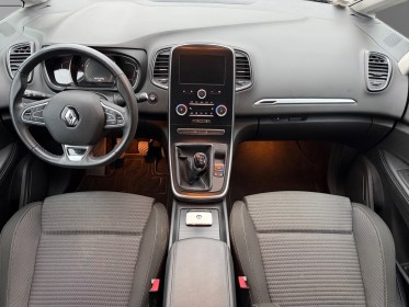 Renault grand scenic 1,5 dci/7 places/distri ok/garantie 12 mois occasion simplicicar salon de provence simplicicar...