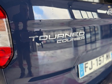 Ford tourneo courier 1.5l, tdci titanium, entretien suivi, garantie 12 mois occasion simplicicar annecy simplicicar...