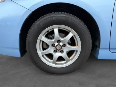 Toyota prius 1.8l 136 ch hybrid life occasion simplicicar st-maximin simplicicar simplicibike france