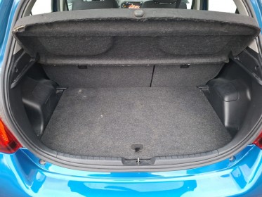 Toyota yaris 69 vvt-i active occasion simplicicar velay simplicicar simplicibike france