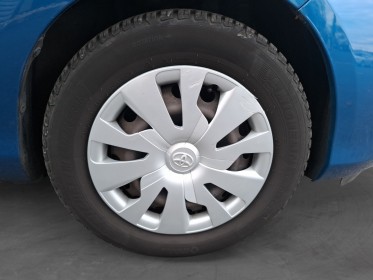 Toyota yaris 69 vvt-i active occasion simplicicar velay simplicicar simplicibike france