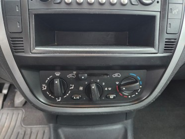 Citroen c2 c2 1.1i airdream collection- garantie 12 mois occasion simplicicar brie-comte-robert simplicicar simplicibike france