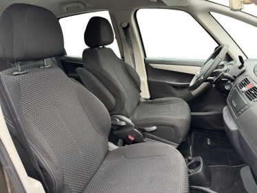Citroen c4 picasso hdi 110 fap pack dynamique bmp6 - garantie 12 mois occasion simplicicar brie-comte-robert simplicicar...