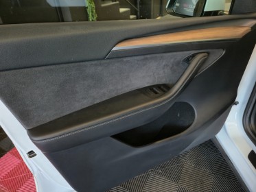 Tesla model y standard rwd - garantie constructeur occasion  simplicicar aix les bains simplicicar simplicibike france