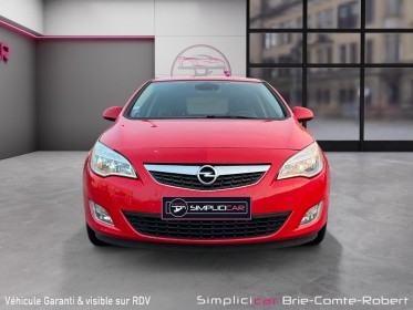 Opel astra 1.4 turbo 120 ch cosmo - garantie 12 mois - led ambiance intérieure occasion simplicicar brie-comte-robert...