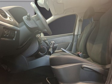 Renault clio iii 1.2 16v 75 eco2 expression clim garantie 12 mois occasion simplicicar villepinte simplicicar simplicibike...