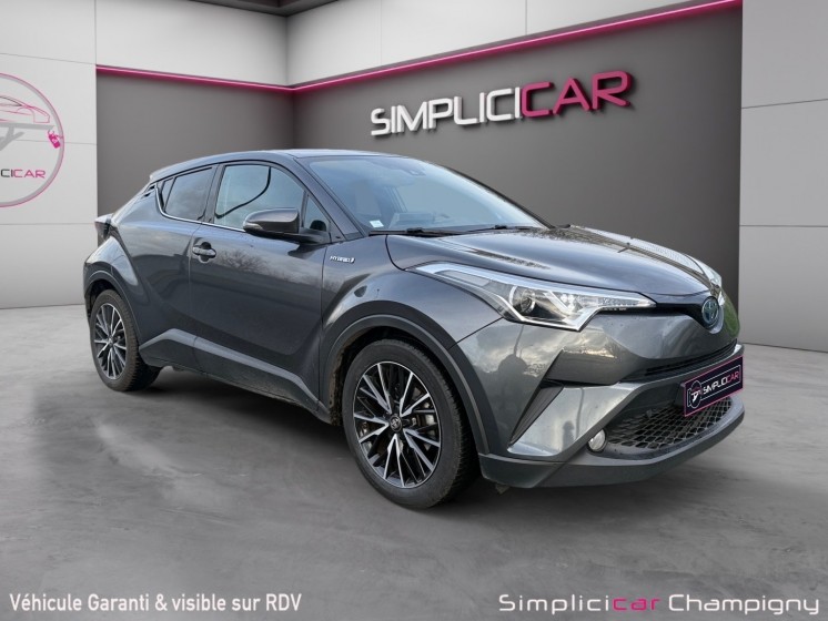 Toyota c-hr hybride 122h distinctive - gps - semi cuir - led occasion champigny-sur-marne (94) simplicicar simplicibike france