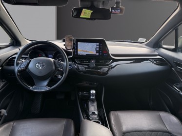 Toyota c-hr hybride 122h distinctive - gps - semi cuir - led occasion champigny-sur-marne (94) simplicicar simplicibike france
