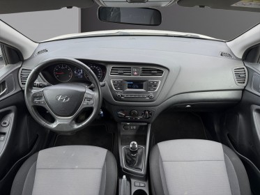 Hyundai i20 1.0 t-gdi 100 initia climatisation bluetooth garantie 12 mois occasion simplicicar toulouse sud simplicicar...